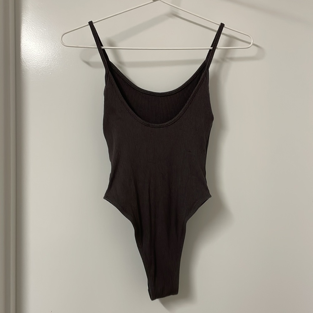 Grey Ribbed Low Back Bodysuit - Picture 7 of 7